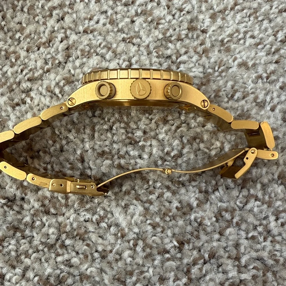 Nixon Mens Gold Watch 48-20 Chrono Stainless Steel Used